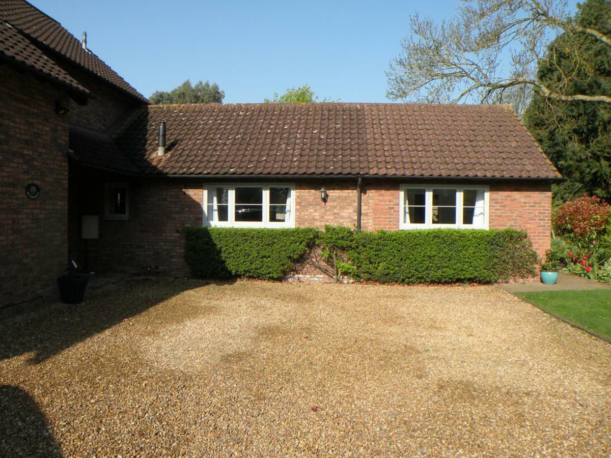 Woodfield Self-Catering Apartment CBG Buitenkant foto