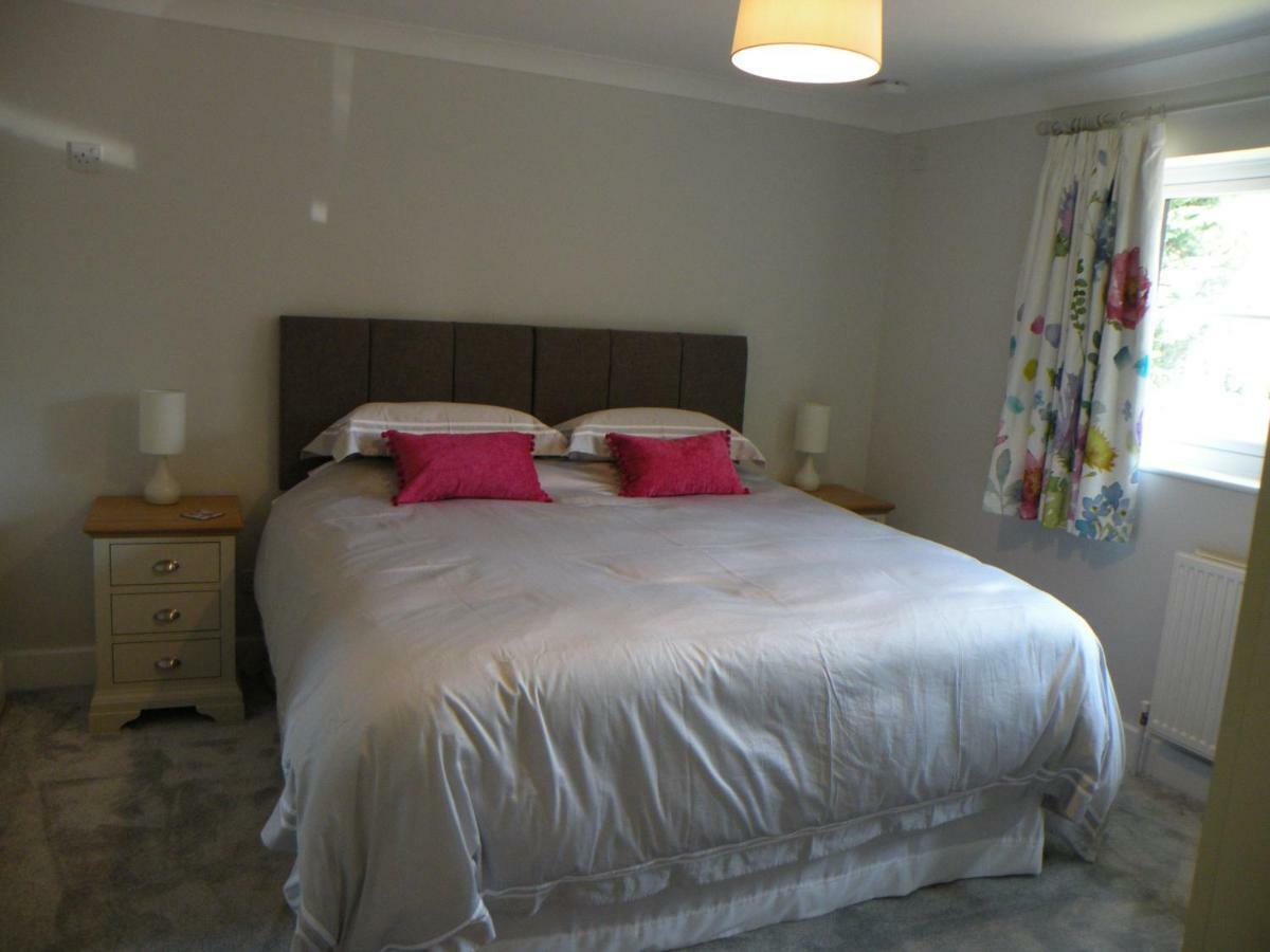 Woodfield Self-Catering Apartment CBG Buitenkant foto