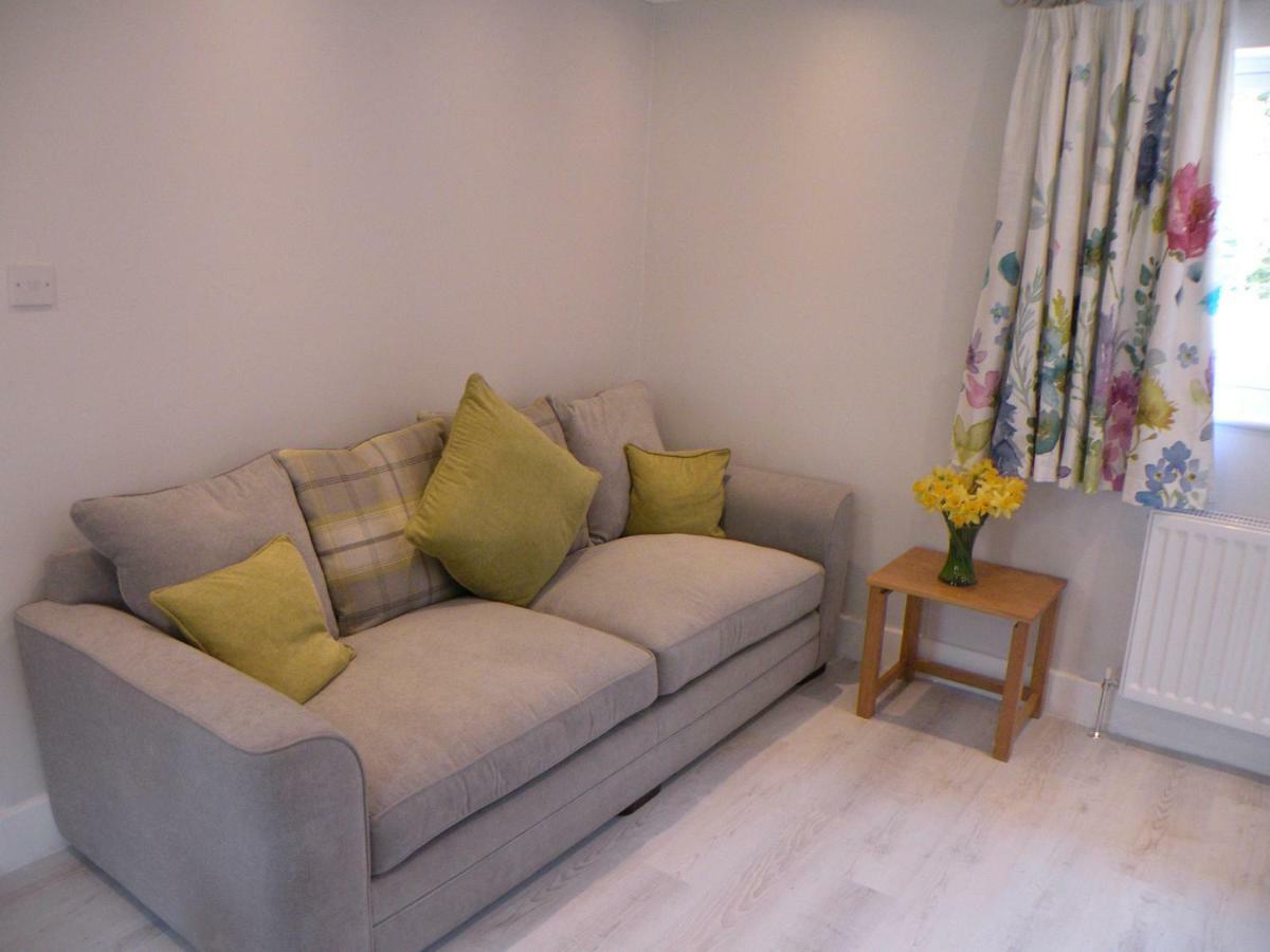 Woodfield Self-Catering Apartment CBG Buitenkant foto